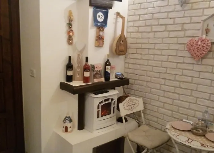 Bed & Breakfast La Maison Del Borgo Antico 3*