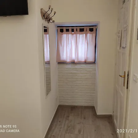 Oda ve Kahvaltı La Maison Del Borgo Antico 3*