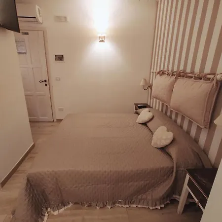 Oda ve Kahvaltı La Maison Del Borgo Antico 3*