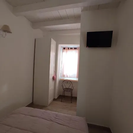 Oda ve Kahvaltı La Maison Del Borgo Antico Bari