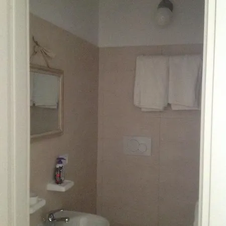 לינה וארוחת בוקר La Maison Del Borgo Antico 3*