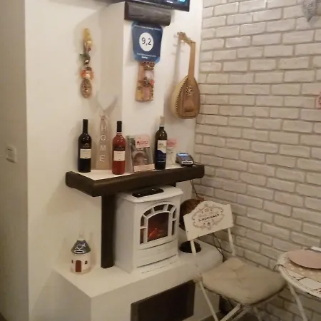 לינה וארוחת בוקר La Maison Del Borgo Antico 3*