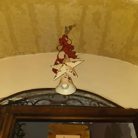 La Maison Del Borgo Antico 3* בארי
