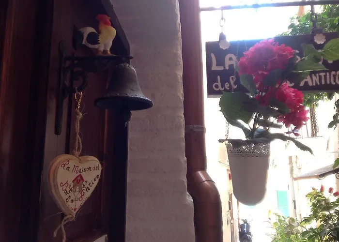 La Maison Del Borgo Antico Nocleg ze śniadaniem